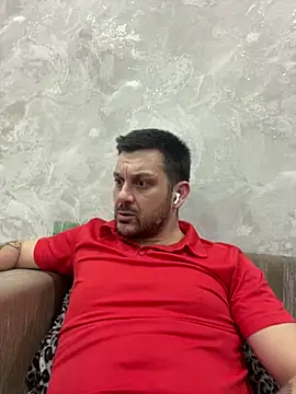 Snapshot of MaeltraJoy chatting on March 8, 2026, 5:05 pm MaeltraJoy online show from March 8, 2026, 5:05 pm