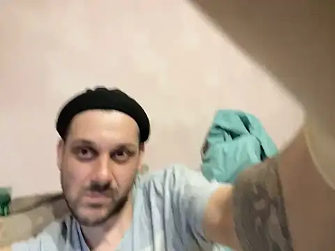 MaeltraJoy online show from March 7, 2025, 5:06 pm