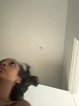 Your Paris online show from March 23, 2026, 6:52 pm