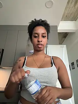 Your Paris online show from December 22, 2025, 5:46 pm