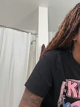 Your Paris online show from October 20, 2025, 2:39 pm