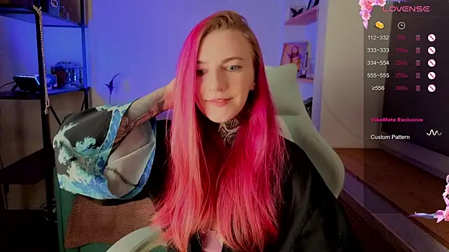 Roxy      online show from November 12, 2025, 5:44 am