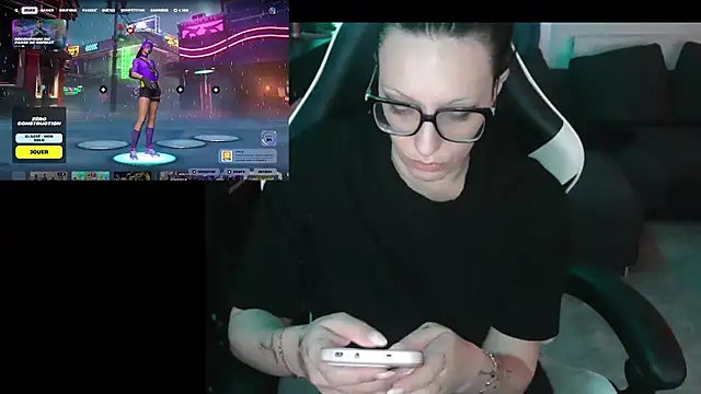 Snapshot of Citron2 chatting on March 5, 2025, 6:56 pm Citron2 online show from March 5, 2025, 6:56 pm