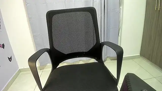 Snapshot of isaaclatino chatting on September 25, 2025, 5:13 am isaaclatino online show from September 25, 2025, 5:13 am