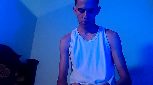 Snapshot of isaaclatino chatting on March 21, 2025, 4:17 am isaaclatino online show from March 21, 2025, 4:17 am