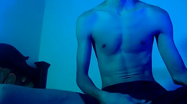 Snapshot of isaaclatino chatting on March 20, 2025, 3:02 am isaaclatino online show from March 20, 2025, 3:02 am