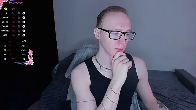 Snapshot of Alex_silents chatting on February 24, 2026, 12:00 am Alex silents online show from February 24, 2026, 12:00 am