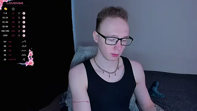 Snapshot of Alex_silents chatting on January 19, 2026, 11:25 am Alex silents online show from January 19, 2026, 11:25 am