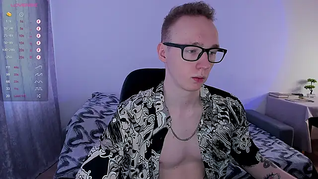 Snapshot of Alex_silents chatting on March 18, 2025, 10:07 am Alex silents online show from March 18, 2025, 10:07 am