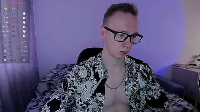 Snapshot of Alex_silents chatting on March 9, 2025, 10:08 am Alex silents online show from March 9, 2025, 10:08 am