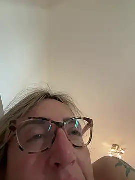 Snapshot of casalinga88 chatting on March 18, 2025, 7:01 am casalinga88 online show from March 18, 2025, 7:01 am