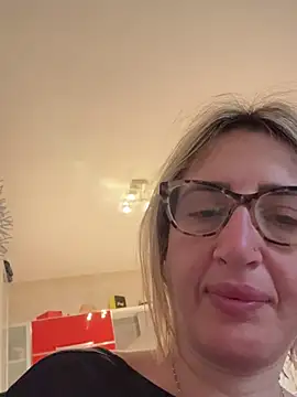 Snapshot of casalinga88 chatting on March 22, 2025, 7:36 am casalinga88 online show from March 22, 2025, 7:36 am