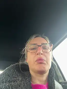 Snapshot of casalinga88 chatting on March 15, 2025, 2:23 pm casalinga88 online show from March 15, 2025, 2:23 pm