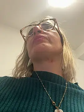 Snapshot of casalinga88 chatting on March 13, 2025, 4:34 pm casalinga88 online show from March 13, 2025, 4:34 pm