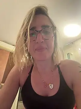 Snapshot of casalinga88 chatting on March 14, 2025, 5:57 pm casalinga88 online show from March 14, 2025, 5:57 pm