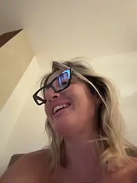 Snapshot of casalinga88 chatting on September 10, 2025, 5:39 am casalinga88 online show from September 10, 2025, 5:39 am