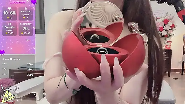 Snapshot of Berrysweet_68 chatting on March 8, 2026, 2:09 pm Berrysweet 68 online show from March 8, 2026, 2:09 pm