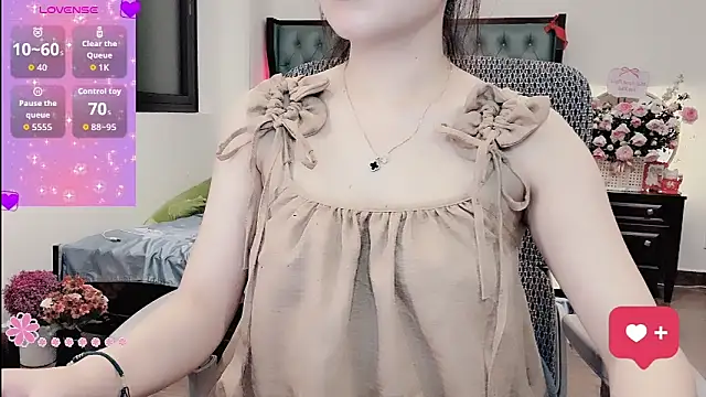 Snapshot of Berrysweet_68 chatting on April 3, 2026, 2:23 pm Berrysweet 68 online show from April 3, 2026, 2:23 pm