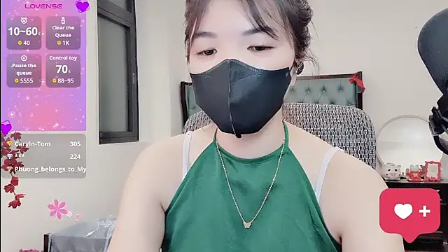 Snapshot of Berrysweet_68 chatting on April 8, 2026, 3:35 pm Berrysweet 68 online show from April 8, 2026, 3:35 pm