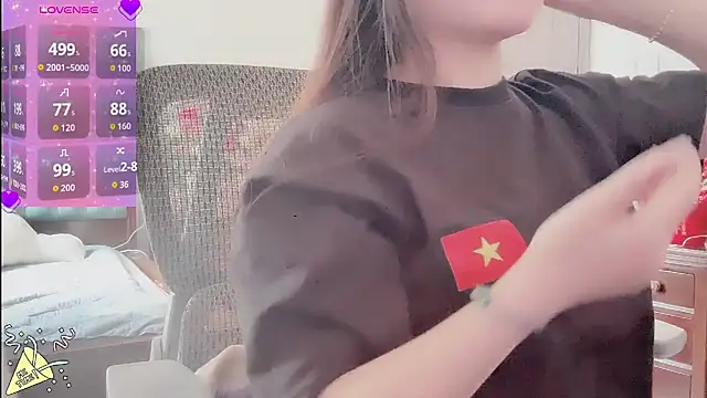 Snapshot of Berrysweet_68 chatting on March 10, 2026, 7:34 am Berrysweet 68 online show from March 10, 2026, 7:34 am