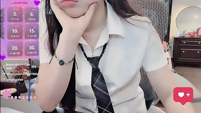 Snapshot of Berrysweet_68 chatting on April 6, 2026, 4:46 am Berrysweet 68 online show from April 6, 2026, 4:46 am