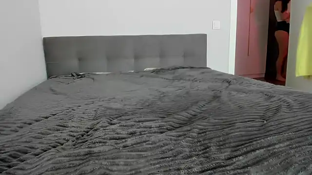 Snapshot of Adela_Vetta chatting on March 24, 2026, 8:14 am Adela Vetta online show from March 24, 2026, 8:14 am