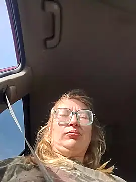 xWhoreAbleX Pika online show from November 30, 2025, 3:02 pm