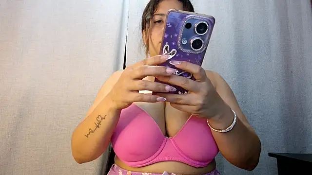 Snapshot of tara_rios chatting on March 26, 2026, 11:46 pm tara rios online show from March 26, 2026, 11:46 pm
