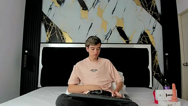 bunny maxi online show from March 22, 2025, 12:35 pm