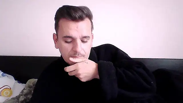 Snapshot of Huge_cock22cm chatting on October 6, 2025, 7:31 am Huge cock22cm online show from October 6, 2025, 7:31 am