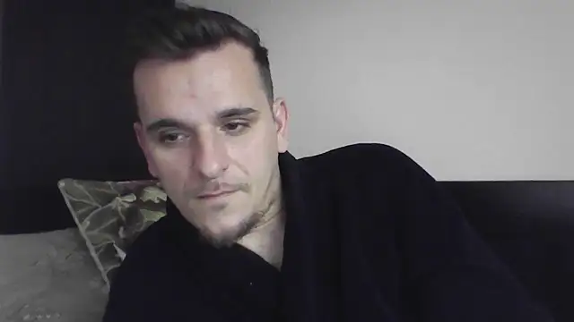 Snapshot of Huge_cock22cm chatting on February 2, 2025, 12:46 pm Huge cock22cm online show from February 2, 2025, 12:46 pm