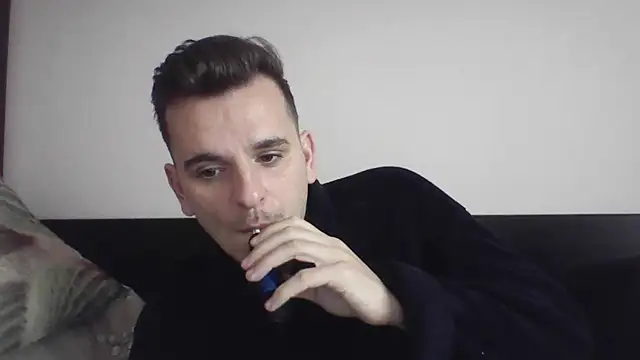 Snapshot of Huge_cock22cm chatting on March 3, 2025, 6:52 am Huge cock22cm online show from March 3, 2025, 6:52 am