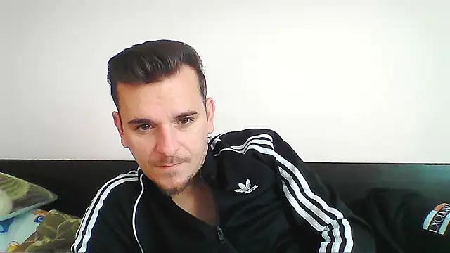 Snapshot of Huge_cock22cm chatting on October 12, 2025, 7:43 am Huge cock22cm online show from October 12, 2025, 7:43 am