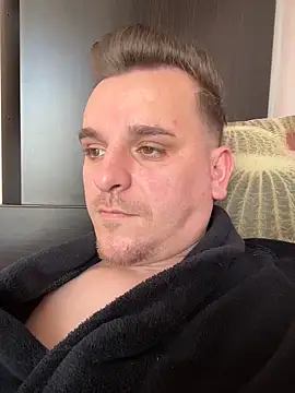 Huge cock22cm online show from March 4, 2026, 12:02 pm