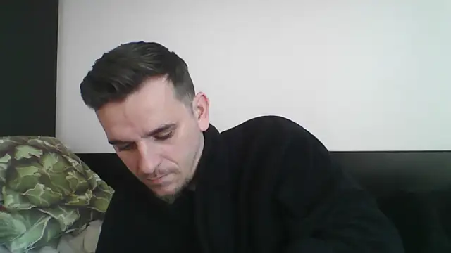 Snapshot of Huge_cock22cm chatting on March 10, 2025, 6:49 am Huge cock22cm online show from March 10, 2025, 6:49 am
