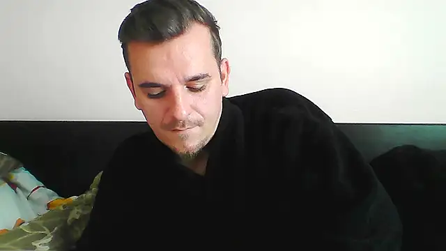 Snapshot of Huge_cock22cm chatting on October 15, 2025, 10:12 am Huge cock22cm online show from October 15, 2025, 10:12 am