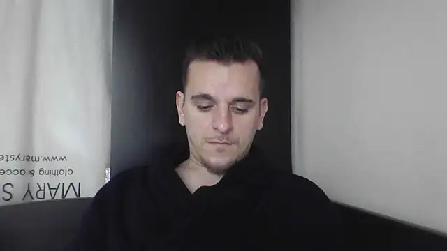 Snapshot of Huge_cock22cm chatting on February 4, 2025, 10:43 am Huge cock22cm online show from February 4, 2025, 10:43 am