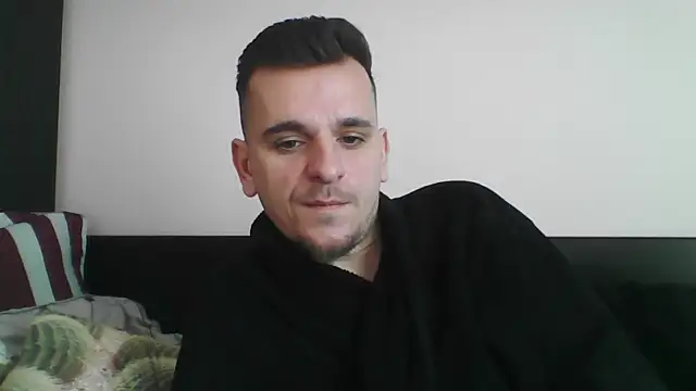Snapshot of Huge_cock22cm chatting on March 20, 2025, 7:47 am Huge cock22cm online show from March 20, 2025, 7:47 am