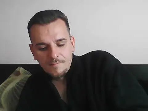 Snapshot of Huge_cock22cm chatting on September 26, 2025, 10:33 am Huge cock22cm online show from September 26, 2025, 10:33 am