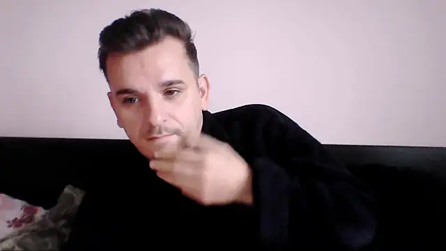 Snapshot of Huge_cock22cm chatting on October 2, 2025, 6:17 am Huge cock22cm online show from October 2, 2025, 6:17 am