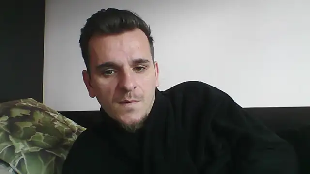 Snapshot of Huge_cock22cm chatting on February 17, 2025, 11:44 am Huge cock22cm online show from February 17, 2025, 11:44 am