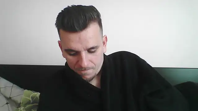 Snapshot of Huge_cock22cm chatting on March 21, 2025, 8:17 am Huge cock22cm online show from March 21, 2025, 8:17 am