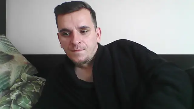 Snapshot of Huge_cock22cm chatting on March 13, 2025, 1:18 pm Huge cock22cm online show from March 13, 2025, 1:18 pm