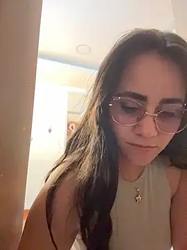 Snapshot of Brenda_Garcia chatting on October 9, 2025, 8:20 pm Brenda Garcia online show from October 9, 2025, 8:20 pm