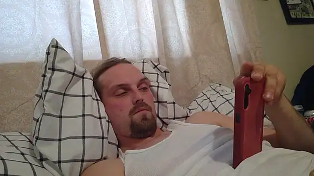 Snapshot of VitaminDrewFl chatting on February 17, 2026, 5:54 pm VitaminDrewFl online show from February 17, 2026, 5:54 pm