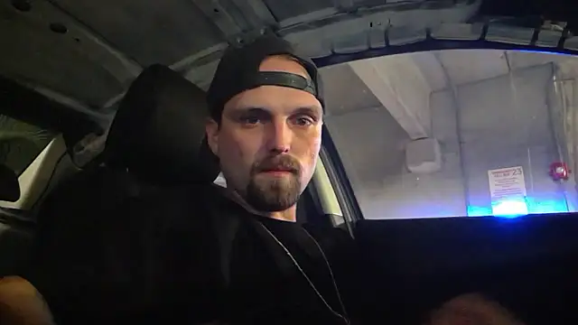 Snapshot of VitaminDrewFl chatting on January 18, 2026, 7:34 am VitaminDrewFl online show from January 18, 2026, 7:34 am