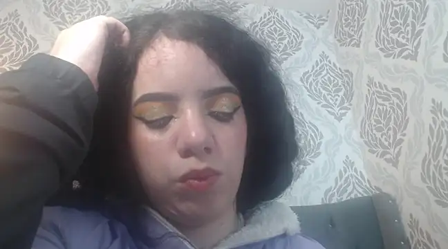 Snapshot of EmmaCowperr chatting on March 21, 2025, 2:51 pm EmmaCowperr online show from March 21, 2025, 2:51 pm