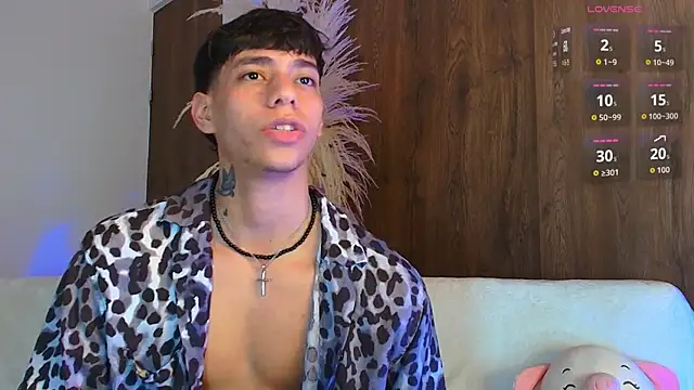 Snapshot of Josep_Davies chatting on September 19, 2025, 10:14 pm Josep Davies online show from September 19, 2025, 10:14 pm