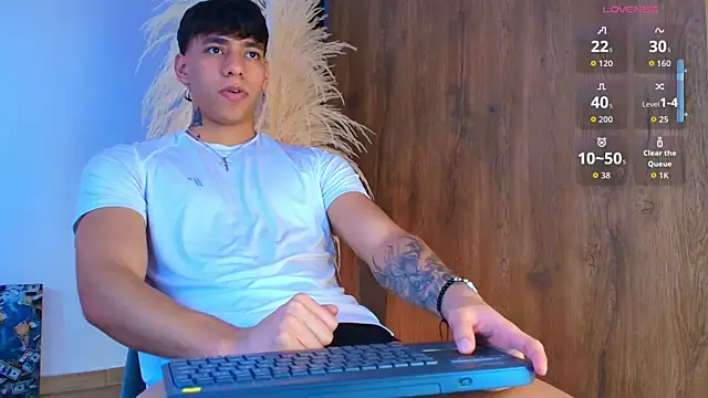 Snapshot of Josep_Davies chatting on November 2, 2025, 7:30 pm Josep Davies online show from November 2, 2025, 7:30 pm