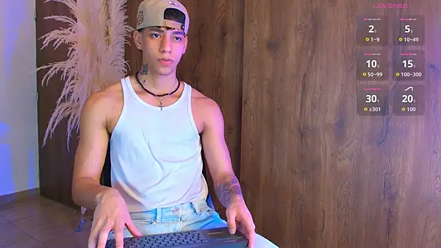 Snapshot of Josep_Davies chatting on October 1, 2025, 9:51 pm Josep Davies online show from October 1, 2025, 9:51 pm